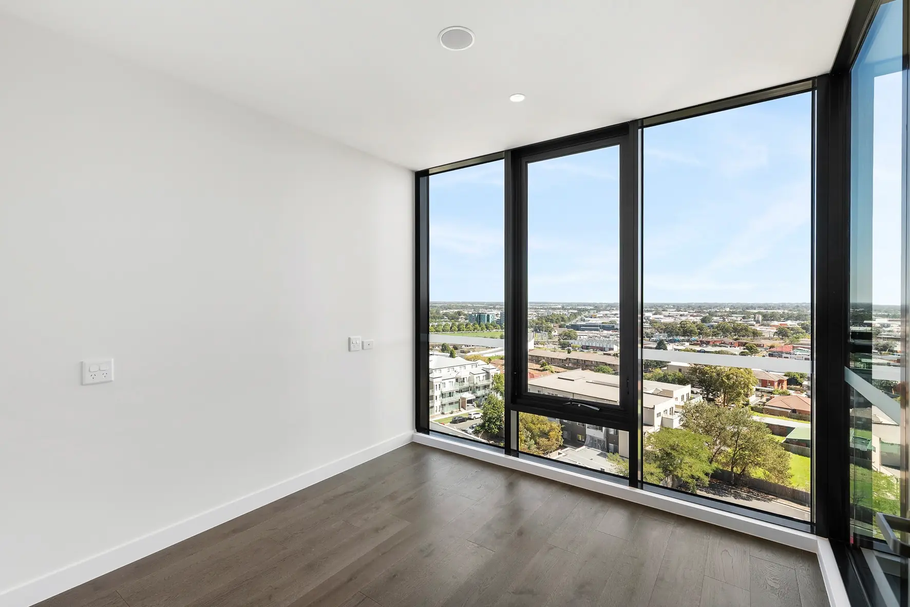 Dandenong Apartment view 9