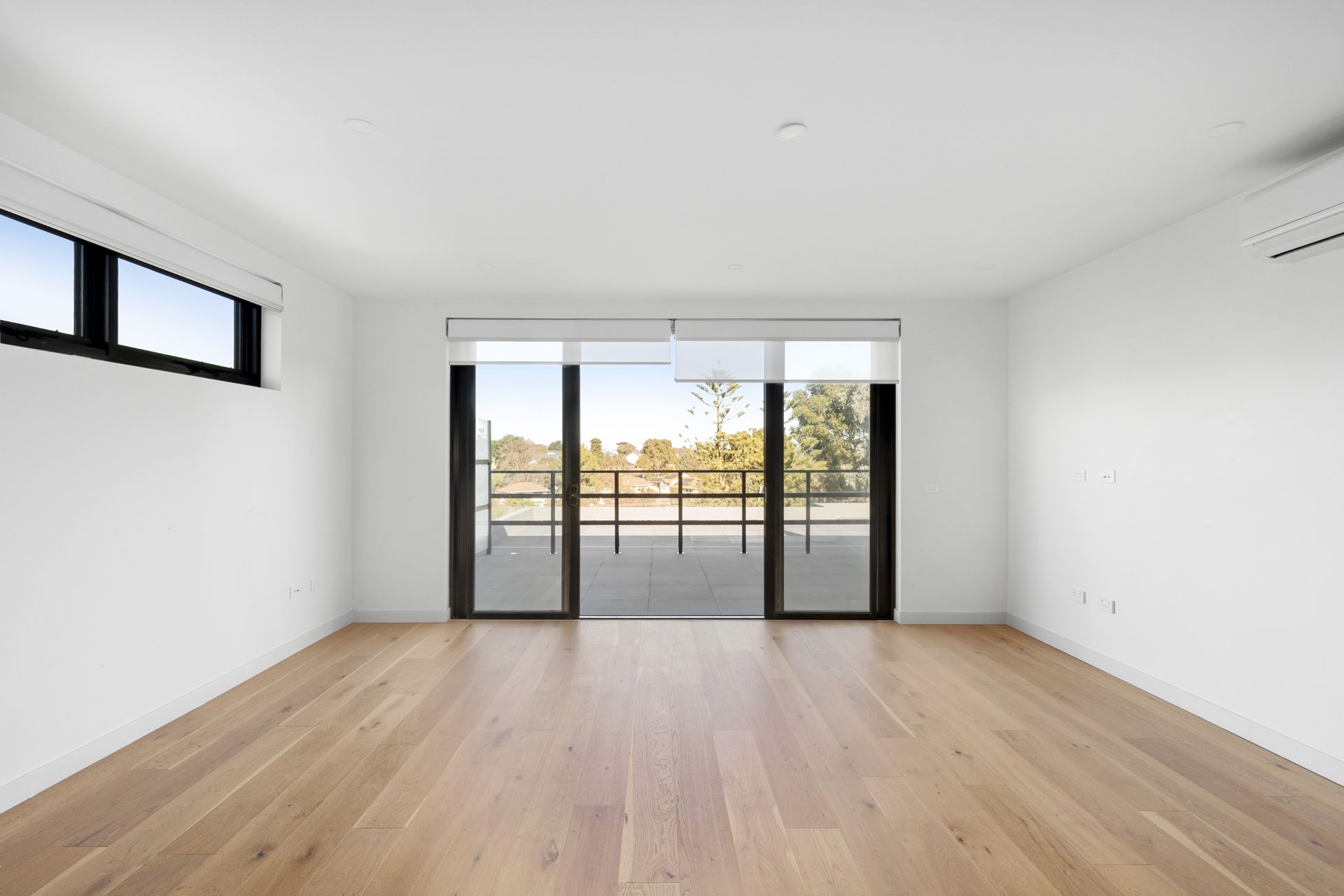 Ivanhoe East Apartment view 3