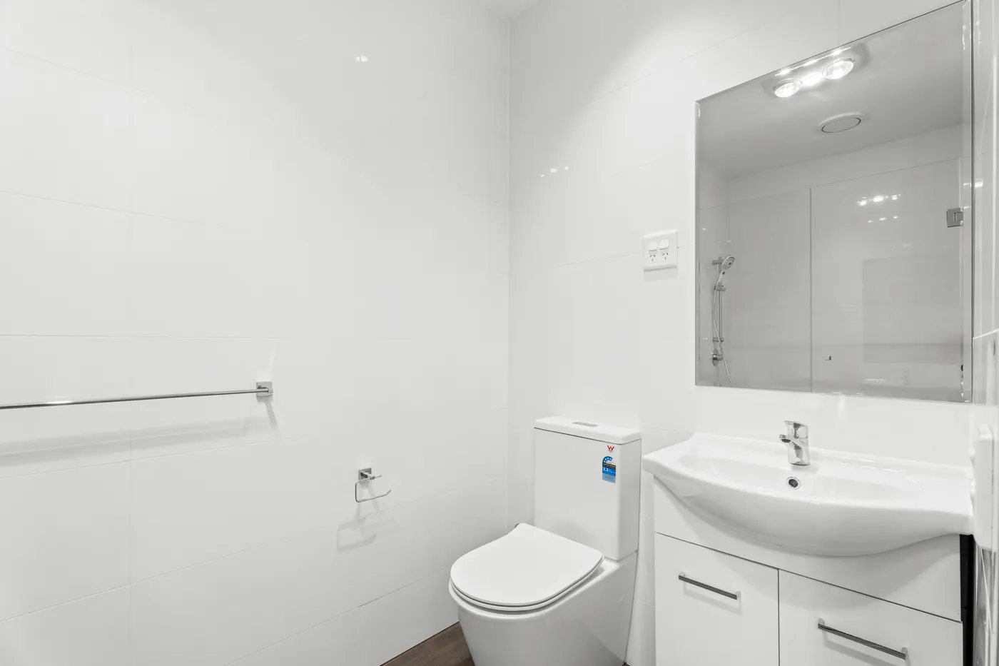Reservoir Home view 6